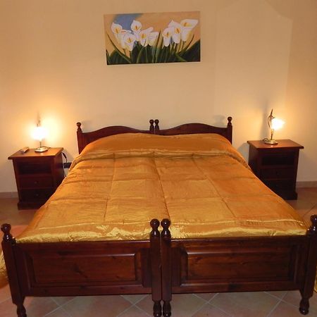 Agriturismo Tenute Pollara Roccamena Chambre photo