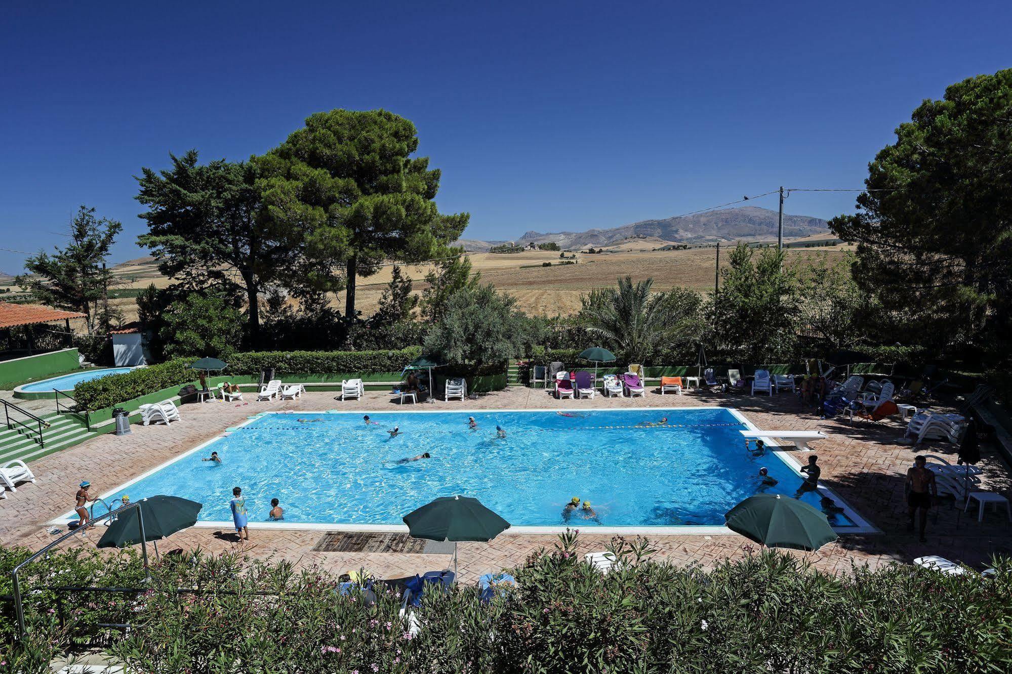 Agriturismo Tenute Pollara Roccamena Extérieur photo